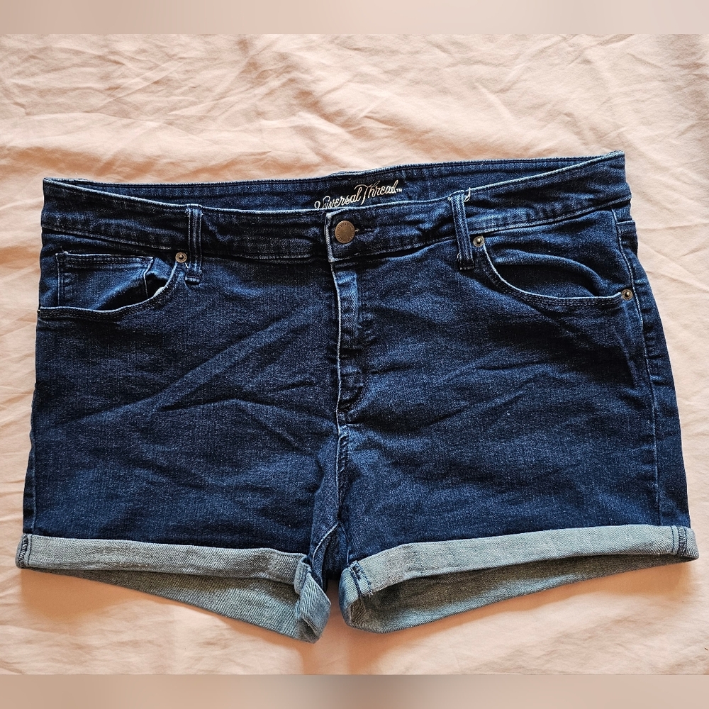 Universal Thread Mid-Rise Dark Blue Jean Shorts